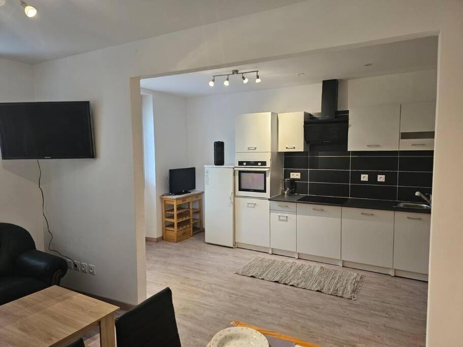 Joli Appartement En Face De Lac 楠蒂阿 外观 照片