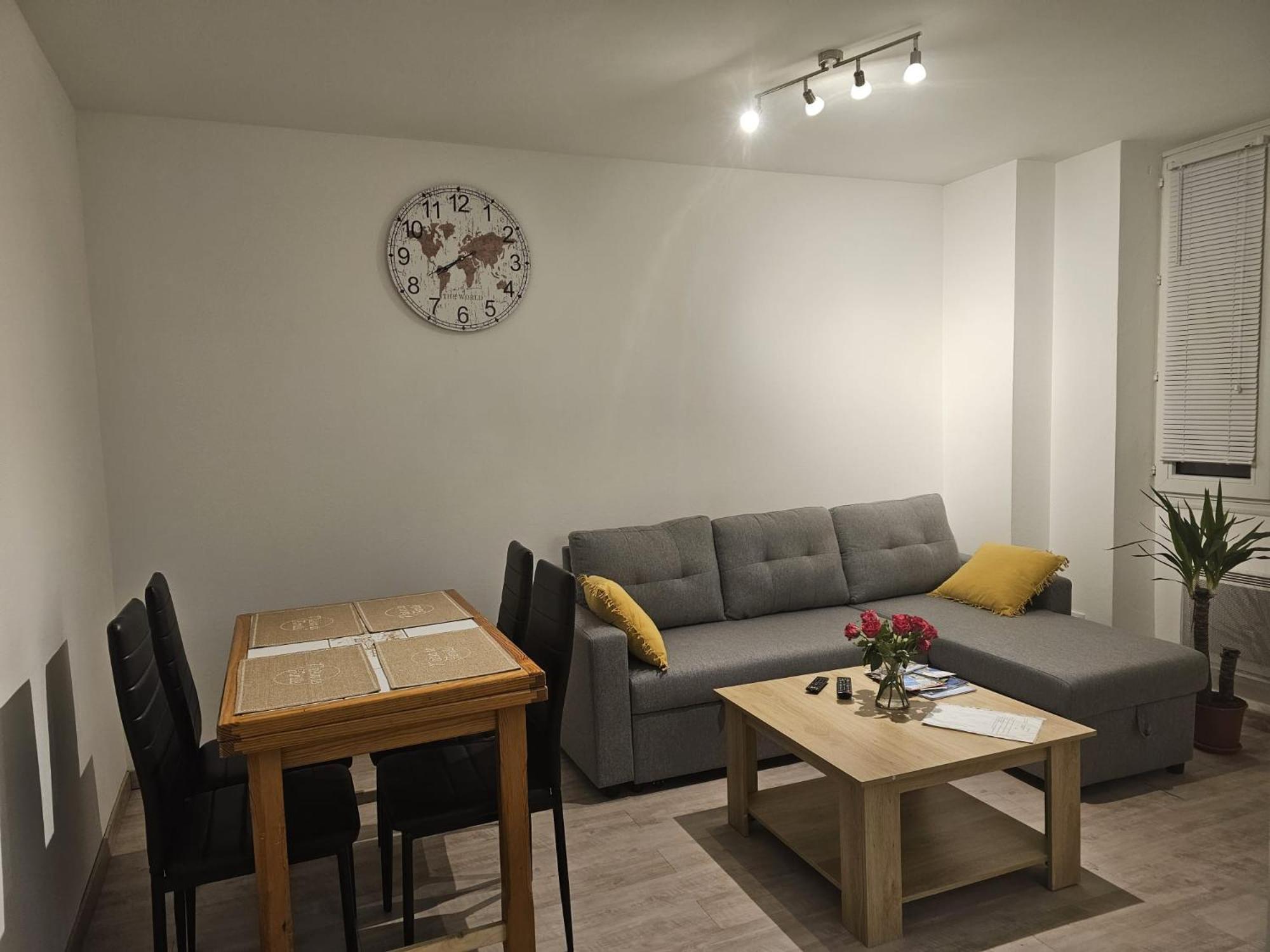 Joli Appartement En Face De Lac 楠蒂阿 外观 照片